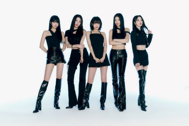 르세라핌 단체 이미지.jpg