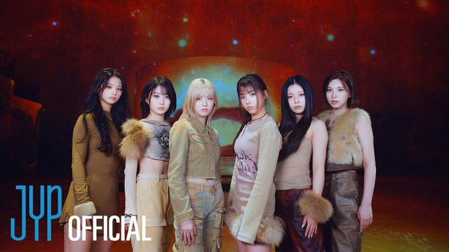 NMIXX 'Run For Roses' 퍼포먼스 비디오 섬네일.jpg