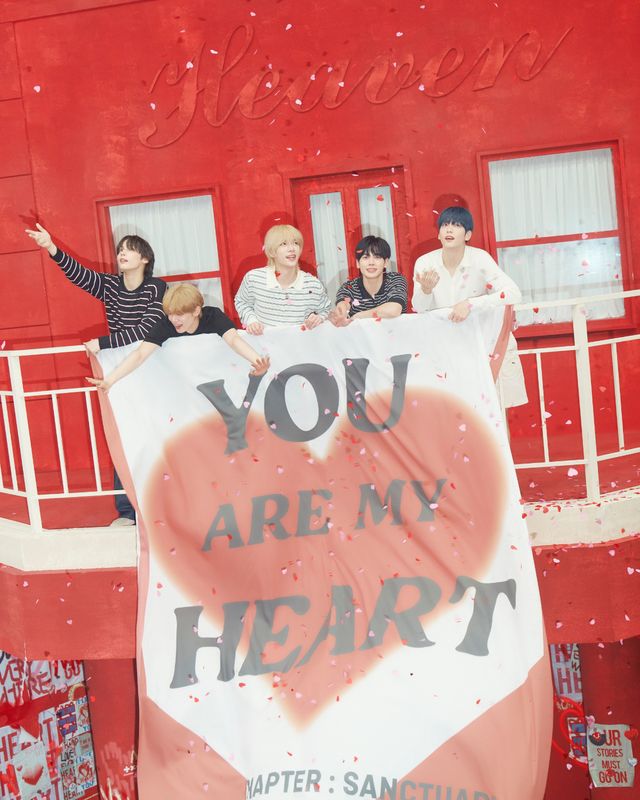 투모로우바이투게더_미니 7집 콘셉트 포토_LOVER (2).jpg