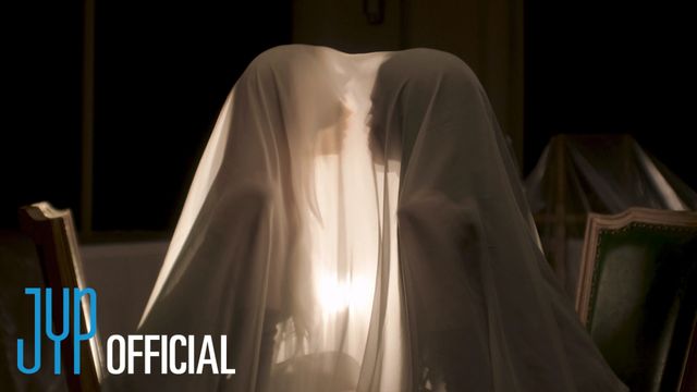 ITZY_'Imaginary Friend' 뮤직비디오_섬네일.jpg