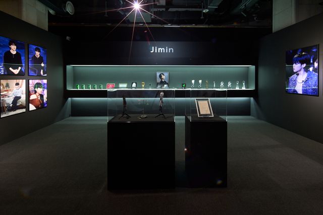 방탄소년단 지민_전시 '전하지 못한 진심'_현장 4.jpg