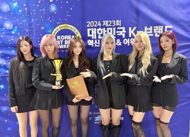 퍼플키스_제23회 대한민국 베스트브랜드 어워즈_아시아스타상 수상.jpg