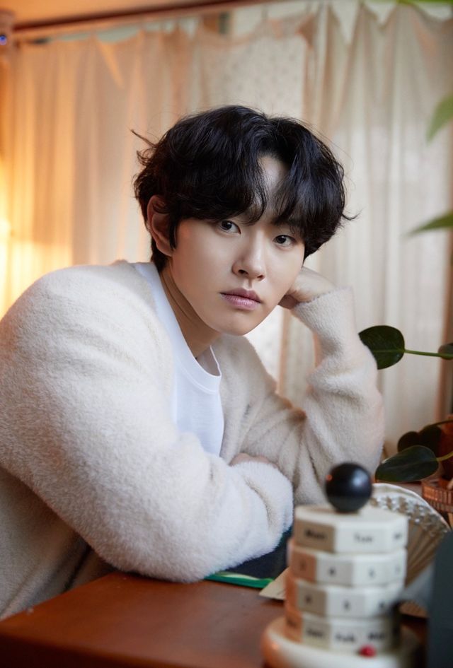 이병찬__우리의 밤이 끝나지 않았으면 해_ 티저 현장 스틸컷.jpg