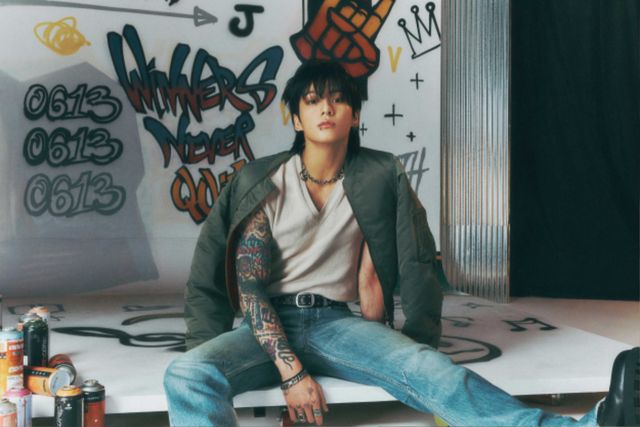 방탄소년단 정국_솔로 앨범 GOLDEN_SUBSTANCE ver (3) (2).jpg
