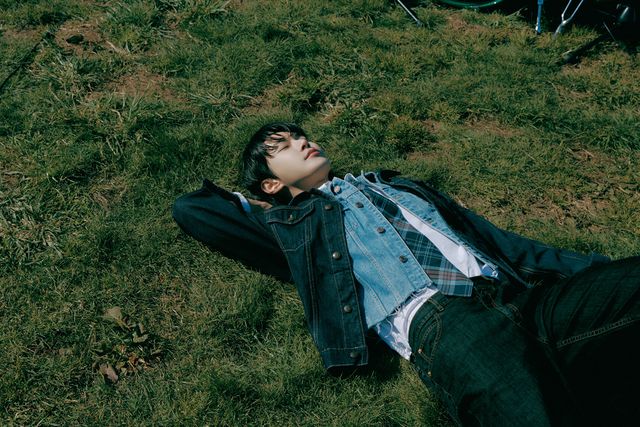 NCT 도영 첫 솔로 앨범 '청춘의 포말 (YOUTH)' 티저 이미지 3 (1).jpg