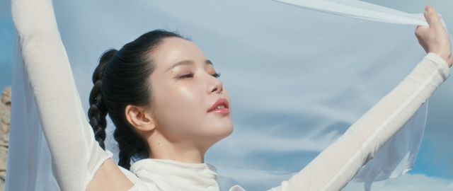 솔라_신곡 _But I_ MV 티저_2.jpg