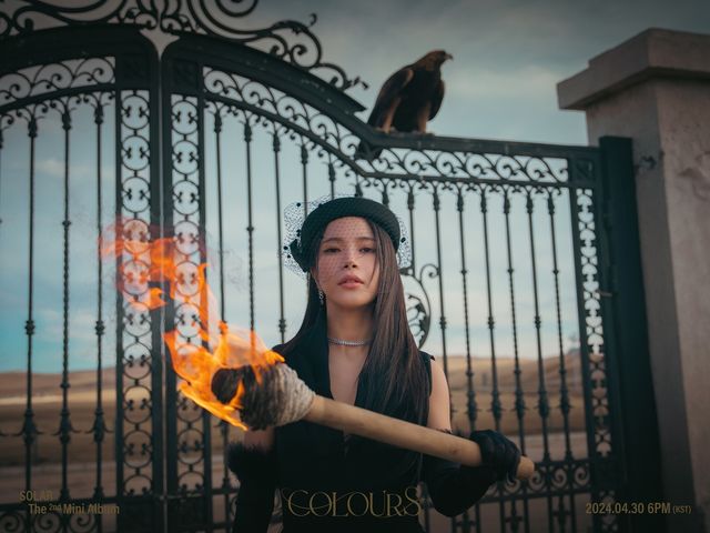 솔라_신곡 But I_콘셉트 포토_2-1.jpg