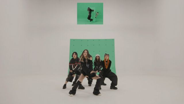 영파씨__XXL_ No CG 버전 MV 갈무리_2.jpg