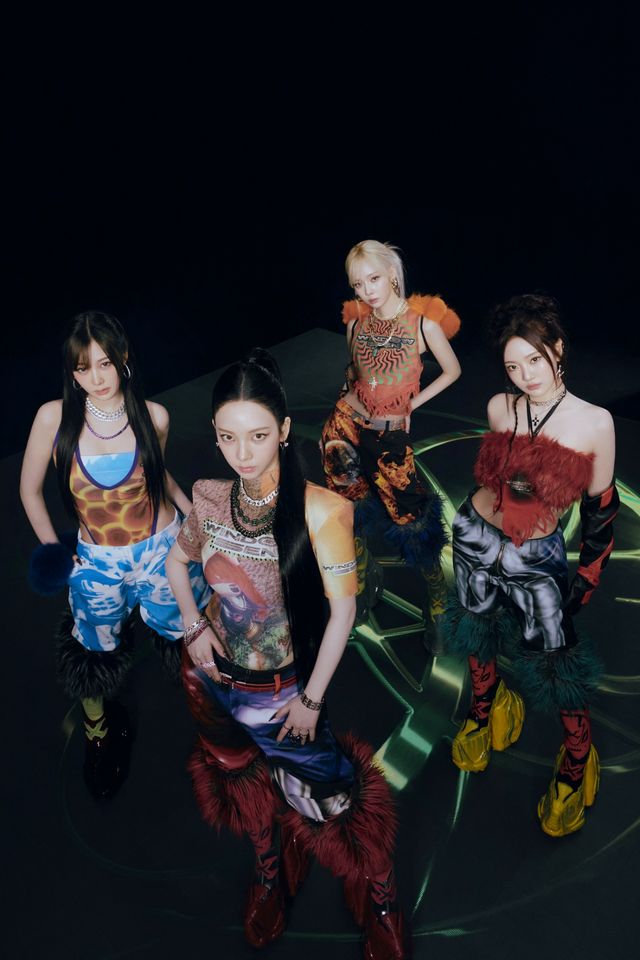 에스파 첫 정규 더블 타이틀 곡 'Supernova' 이미지.jpg