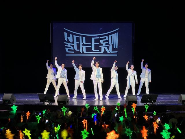 (0523) _불타는 트롯맨_ TOP7, 첫 미국투어 성황리 마무리 이미지 3 (1).jpg