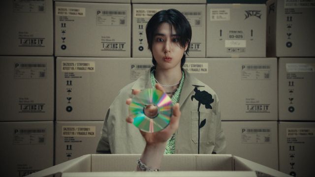 스트레이 키즈 ATE 매시업 비디오 섬네일.jpg