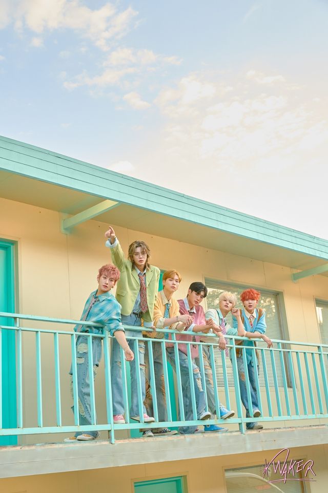 웨이커 사진 (2).jpg