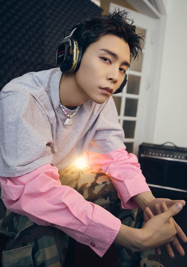 NCT 127 정규 6집 'WALK' 쟈니 티저 이미지 (1).jpg