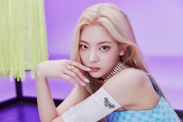 ITZY 리아.jpg