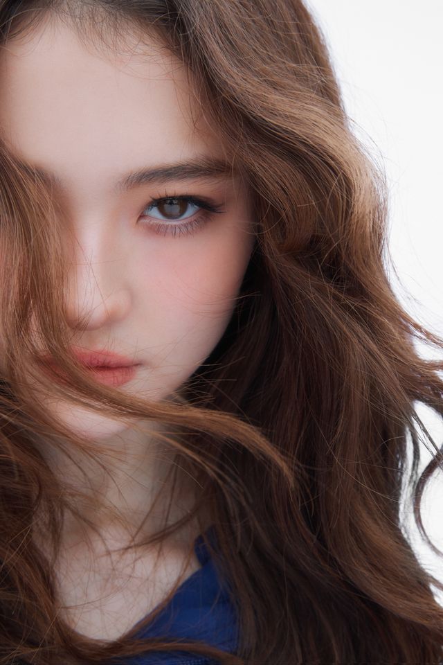 MEOVV(미야오) 엘라 콘셉트 포토.jpg