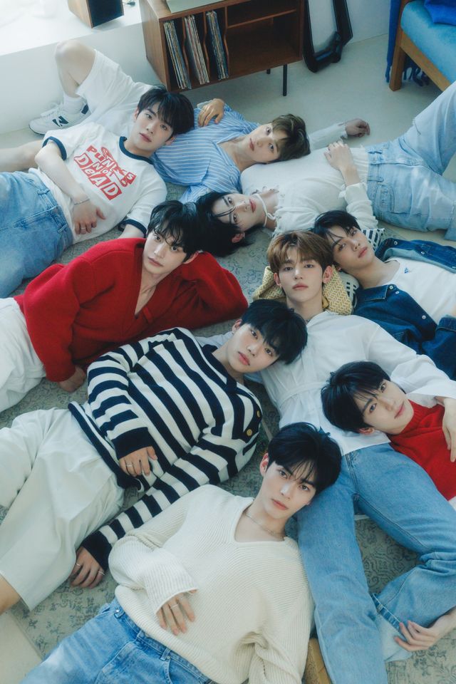 ZEROBASEONE_미니 4집 _CINEMA PARADISE_ ROMANCE 버전 콘셉트 포토 (2).jpg