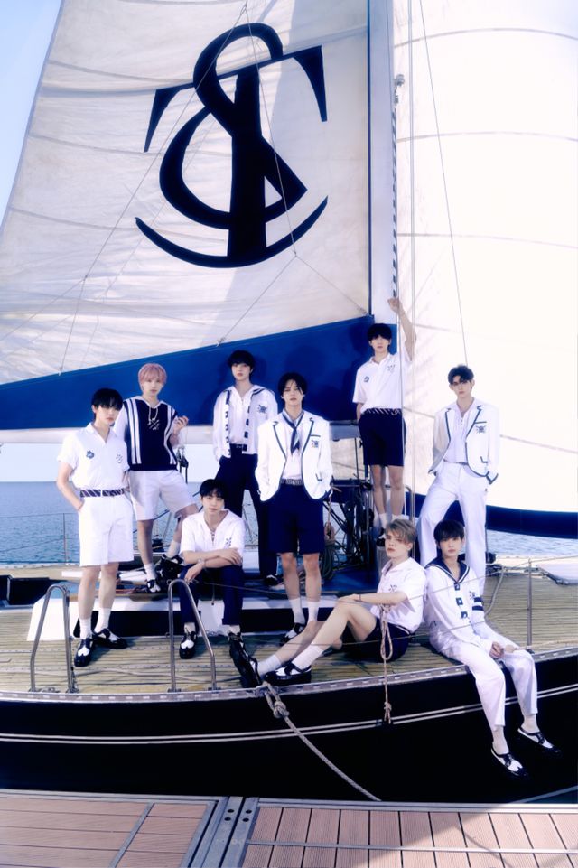 &TEAM_두 번째 싱글 'Aoarashi' 콘셉트 포토_단체 (2).jpg