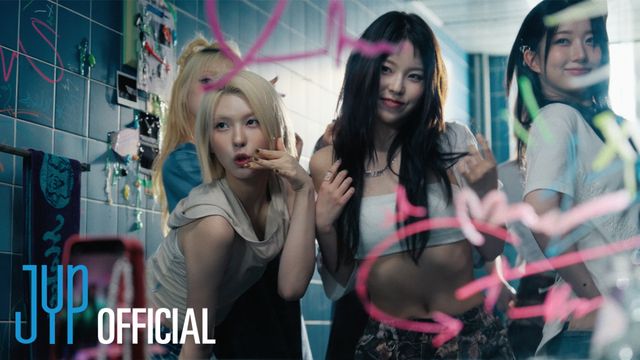 NMIXX 미니 3집 비주얼 필름 1 섬네일.jpg