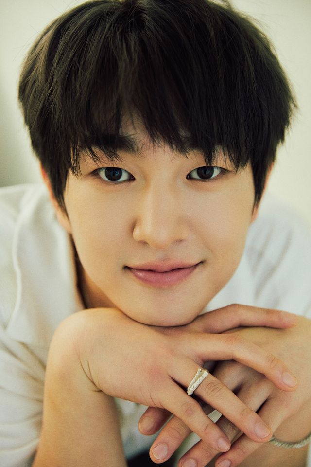 온유_미니 3집 _FLOW_ 콘셉트 포토_1 (2).jpg