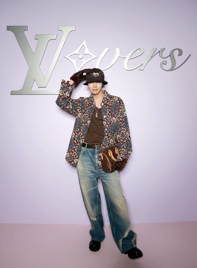 방탄소년단 제이홉_파리 패션위크.JPG