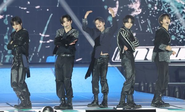 나우어데이즈 골든디스크.jpg