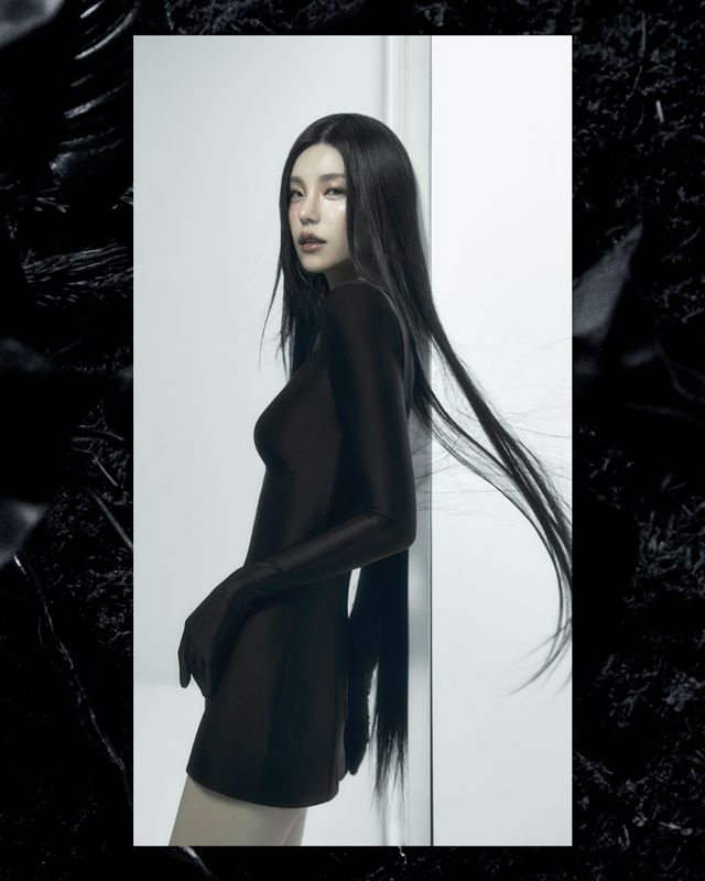 예지_솔로 1집 'AIR'_콘셉트 포토 1 (4).jpg