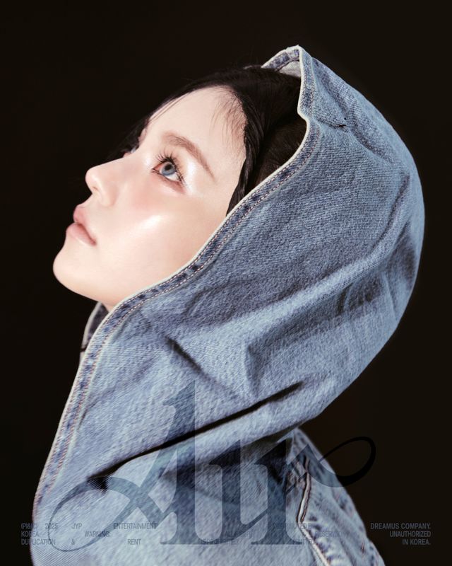 ITZY 예지_솔로 1집 'AIR' 콘셉트 포토 5 (2).jpg