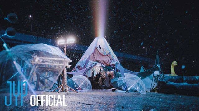 NiziU_'만약이라는 건 없어 (What if)'_트랙비디오 티저 썸네일.jpg