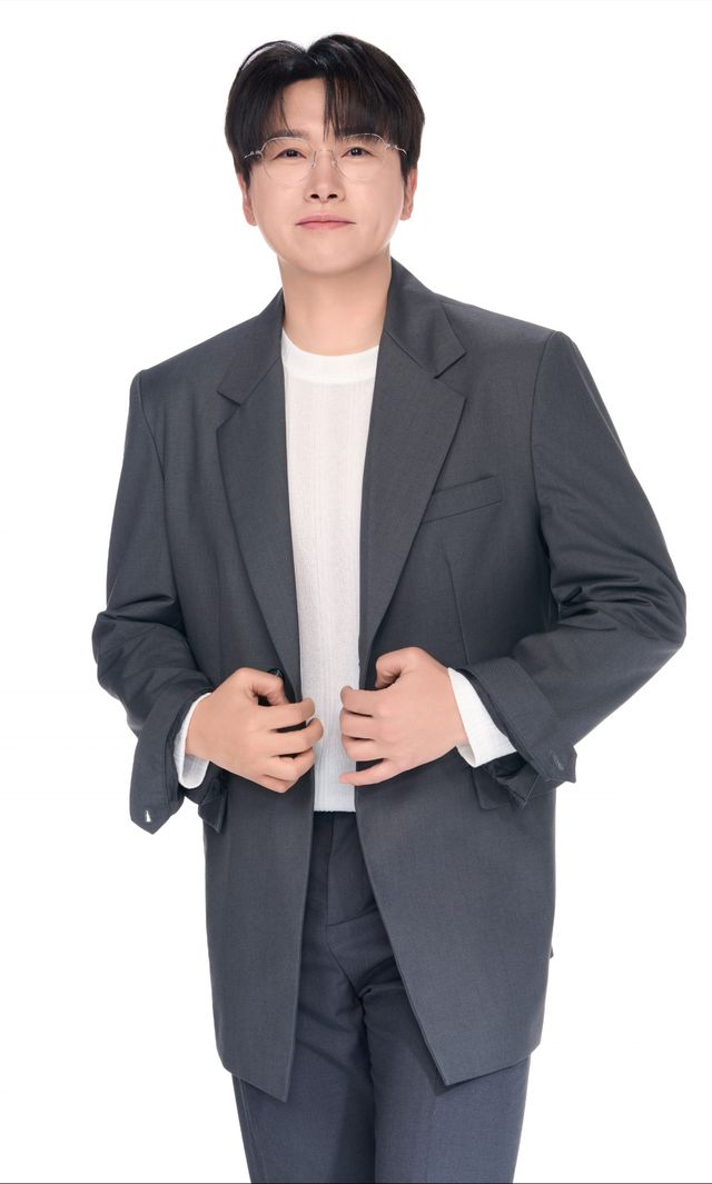 춘길 프로필03.jpg