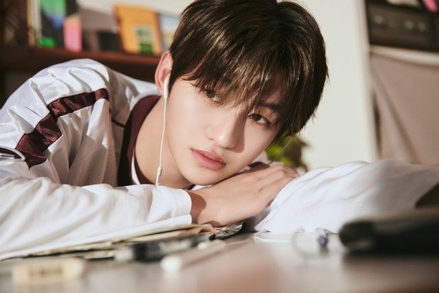 05 TWS 미니 3집 'TRY WITH US' 오피셜 포토_Try 지훈.jpg