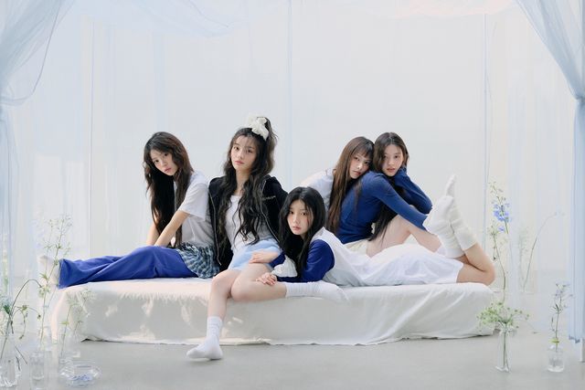 아일릿_AC_단체(1) (2).jpg