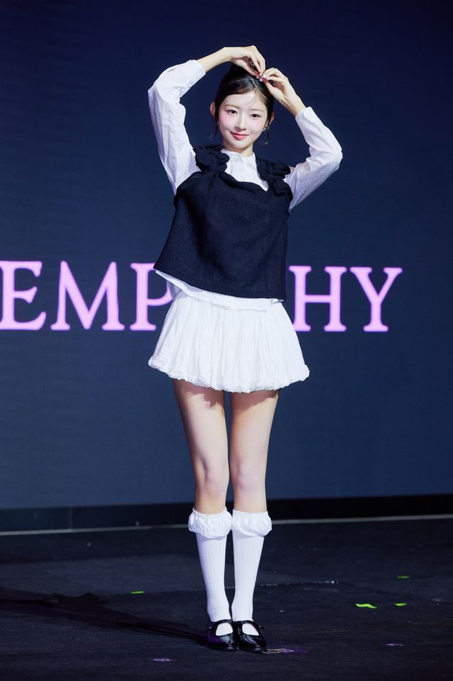 02_아이브 레이_개인 이미지.jpg