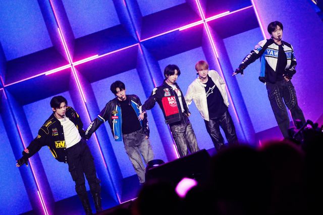 TXT_ACT PROMISE - EP. 2_단체2.jpg