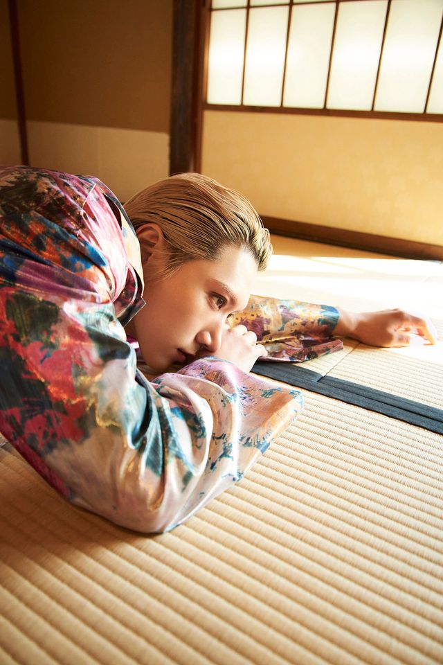 텐 일본 첫 미니앨범 'Humanity' 이미지 2.jpg