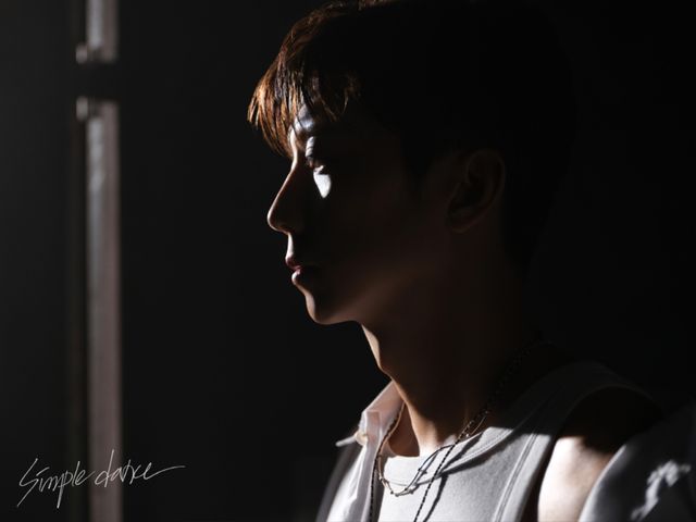장우영 디지털 싱글 'Simple dance' 콘셉트 포토 (1).jpg