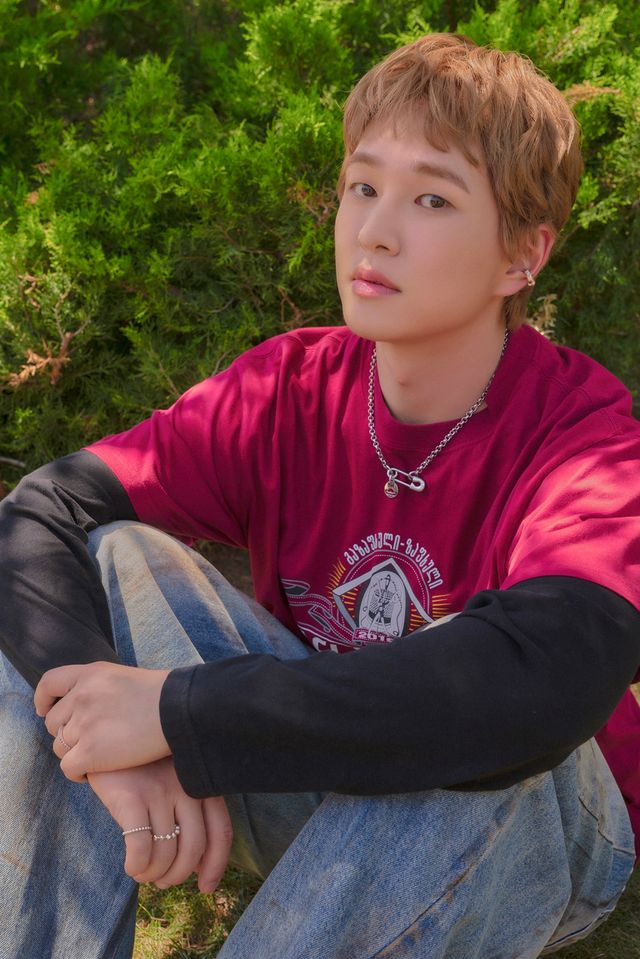 온유_정규 2집 선공개곡 _Confidence_ MV 포토_2.jpg