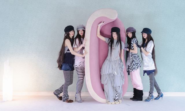 아일릿 (1)_단체 (1).jpg