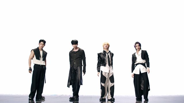 원어스__X_ MV 티저 갈무리_1.jpg