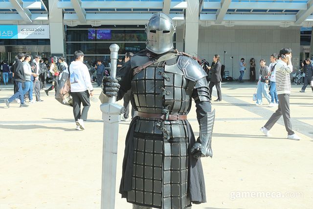 자작 캐릭터도 코스프레부터