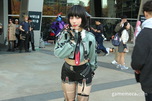 젠레스 존 제로의 '제인'과 '빌리'