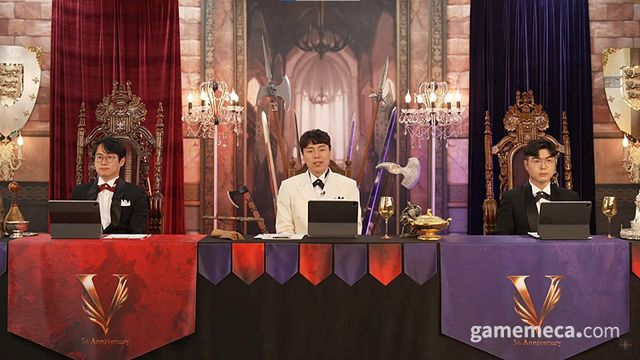 왼쪽부터 리니지2M 김현진 PD, 이학주 사업실장, 전형수 PD (사진제공: 엔씨소프트)