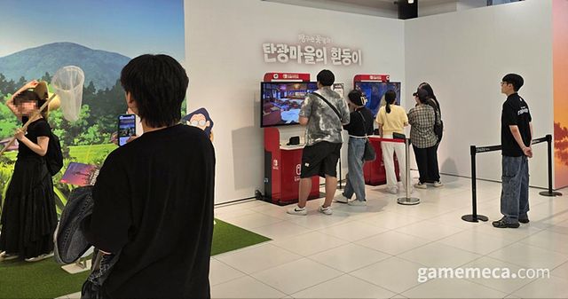 팝업스토어에서 굿즈 판매와 시연 등을 진행하며 이목을 끌었다 (사진: 게임메카 촬영)