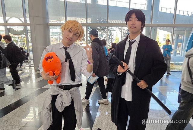 덴지와 아키의 조합 (사진: 게임메카 촬영)