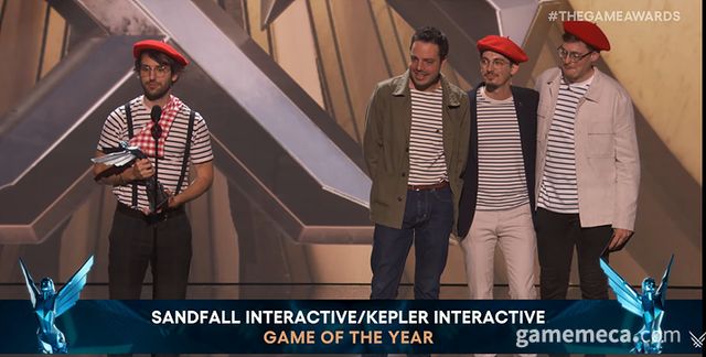 더 게임 어워드 2025 GOTY를 수상하는 샌드폴 인터랙티브 (사진출처: 더 게임 어워드 2025 라이브 갈무리)