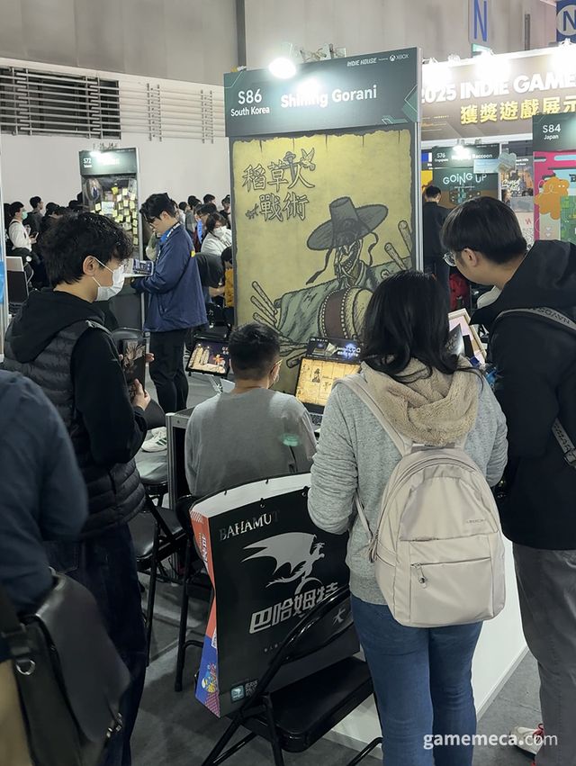 해외 게임쇼에서도 특유의 화풍과 독특한 전략으로 인기를 끌었다고 (사진제공: 샤이닝 고라니)