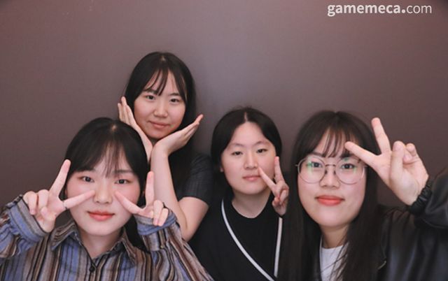 왼쪽부터 서수민, 최영서, 양서현, 한희선 개발자 (사진제공: 스피처게임즈)