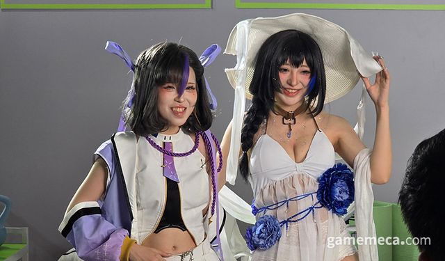 곳곳에는 코스프레 부스 모델들의 포토타임과 함께 (사진: 게임메카 촬영)
