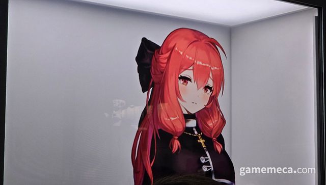 홀로그램 기술을 활용해 여러 캐릭터를 소개하는 특별한 전시물도 마련됐다 (사진: 게임메카 촬영)