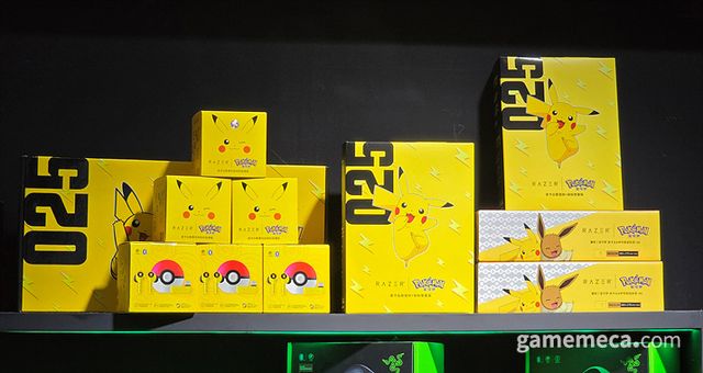 레이저사는 에반게리온 이전부터 쿠로미, 포켓몬스터, 명일방주 등 다양한 IP와 협업을 해온 바 있는데 (사진: 게임메카 촬영)