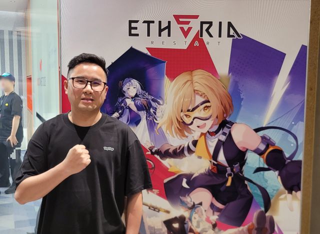 인터뷰에 참석한 에테리아 잭 디렉터 (사진: 게임메카 촬영)